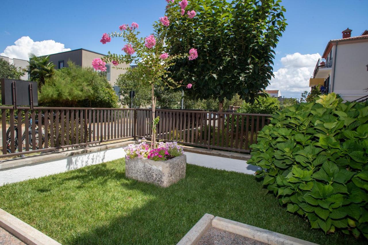 Studio Apartment Noah Rovinj Exteriör bild